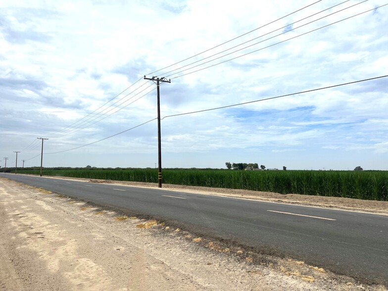 I Drive, Tulare, CA en venta - Foto del edificio - Imagen 3 de 9