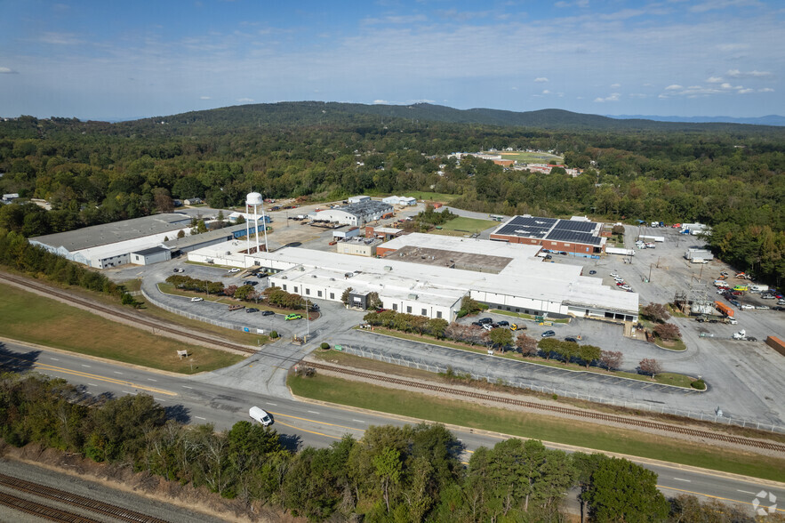 1801 Rutherford Rd, Greenville, SC en alquiler - Foto del edificio - Imagen 1 de 49