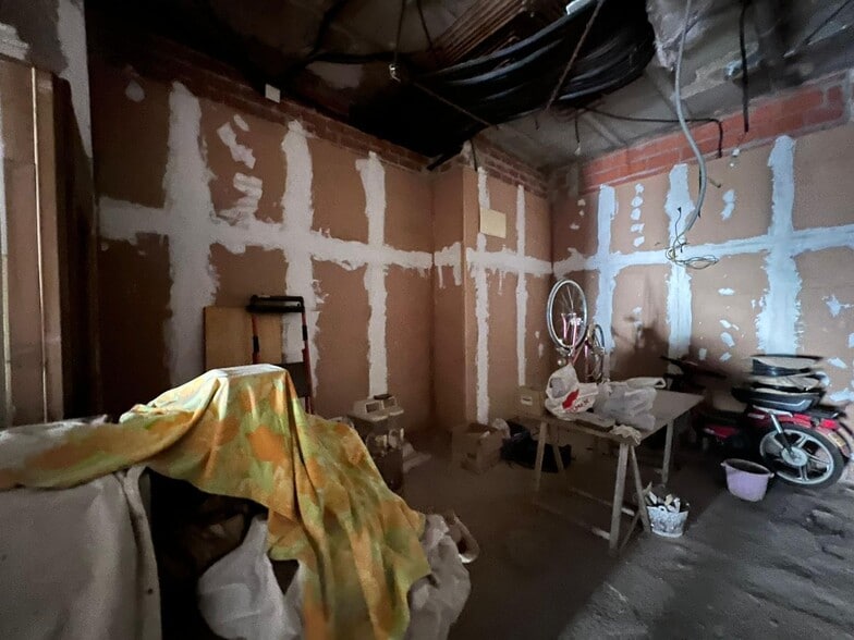 Local en Llíria, Valencia en venta - Foto del edificio - Imagen 2 de 6