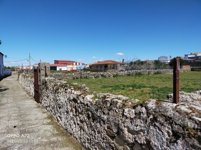 Terreno en Valdefuentes, Cáceres en venta - Vista aérea - Imagen 2 de 2