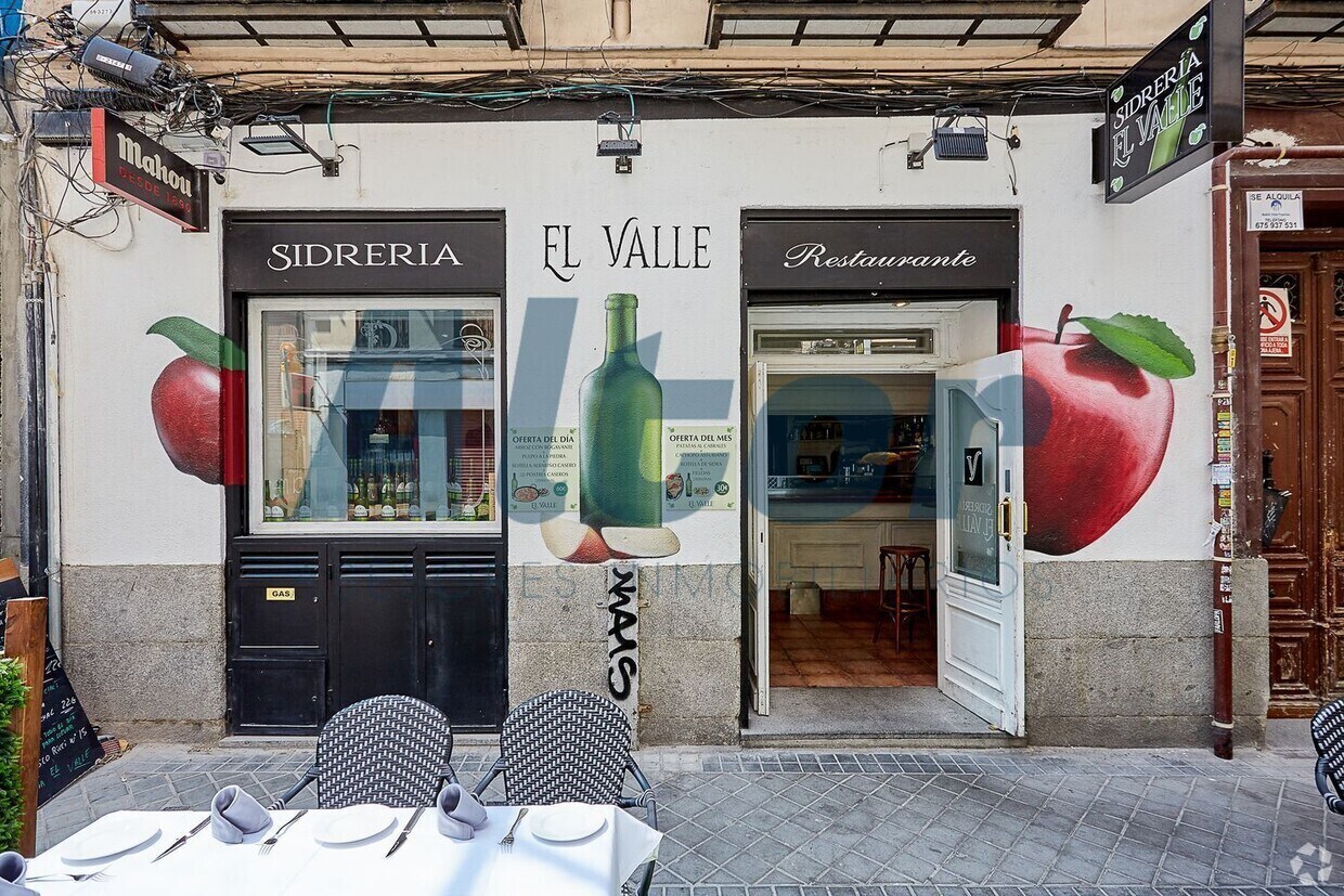 Madrid, MAD 28015 - Unidad Puerta IZ, Esc. 1 -  - Foto del interior - Image 1 of 34