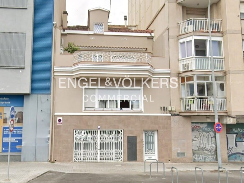 Edificio residencial en Sant Adrià de Besòs, Barcelona en venta - Foto principal - Imagen 1 de 4