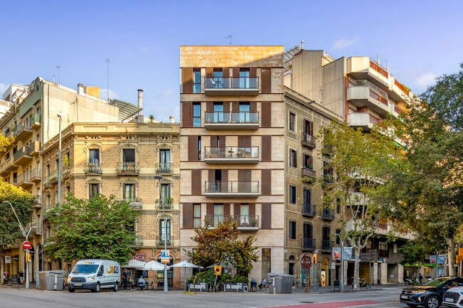 Más detalles de Carrer de Provença, 163, Barcelona - Local en alquiler