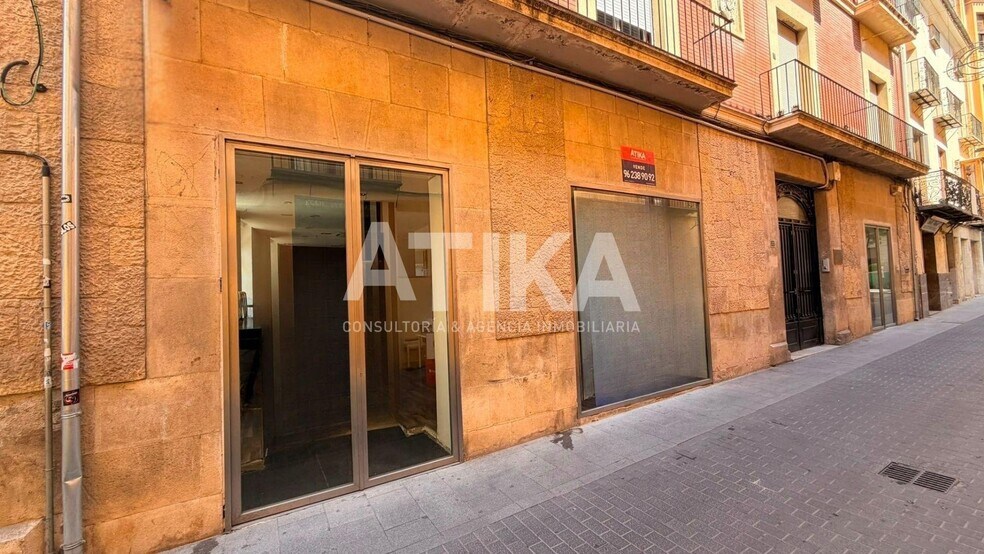 Local en Ontinyent, Valencia en venta - Foto del edificio - Imagen 2 de 3
