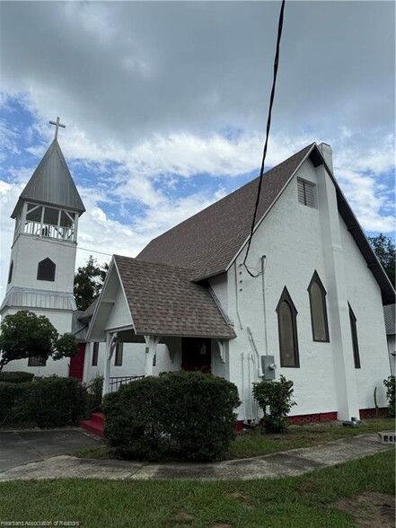 18-20 E Pleasant St, Avon Park, FL en alquiler - Foto del edificio - Imagen 3 de 9