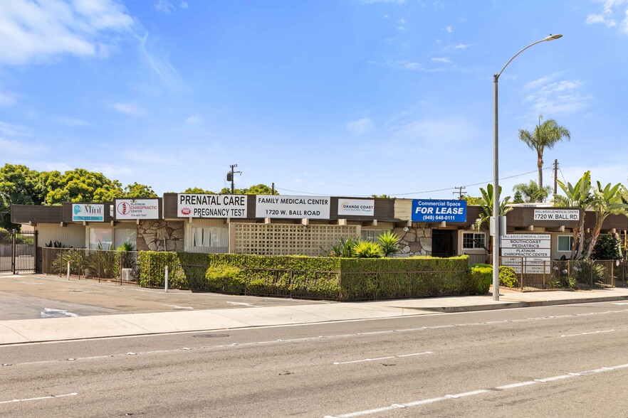 1720 W Ball Rd, Anaheim, CA en venta - Foto del edificio - Imagen 2 de 37