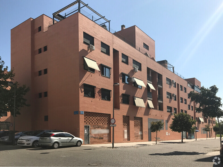 Calle Alcalde Manuel Gómez Casado, 21, Leganés, Madrid en alquiler - Foto del edificio - Imagen 2 de 2