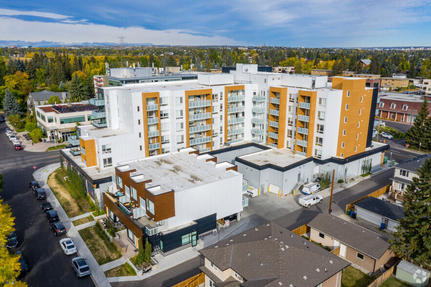 5112 Elbow Dr SW, Calgary, AB en alquiler - Foto del edificio - Imagen 2 de 6