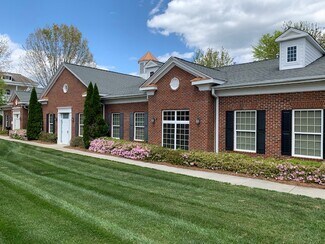 Más detalles de 154 Dornach Way, Bermuda Run, NC - Oficina en venta