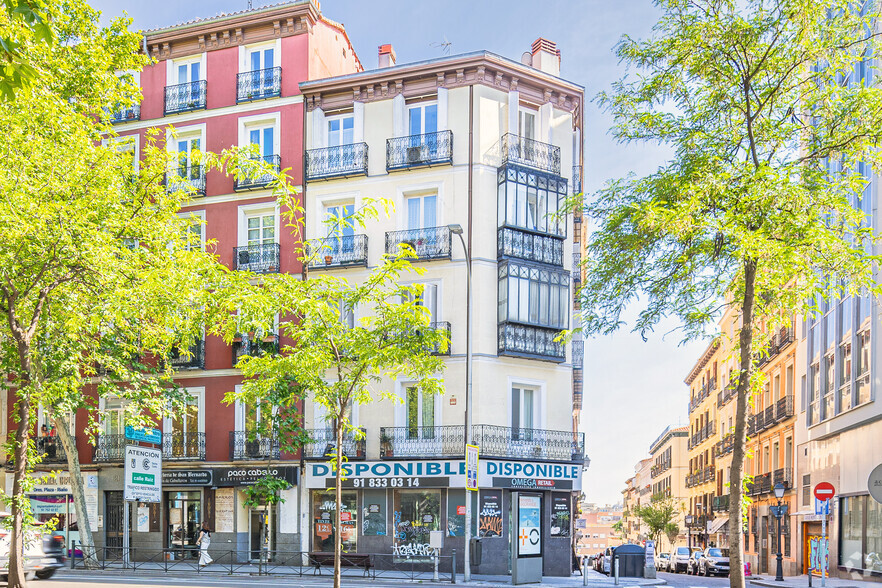 Calle Carranza, 23, Madrid, Madrid en alquiler - Foto del edificio - Imagen 2 de 4