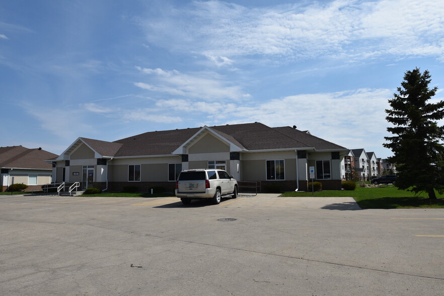 4650 Amber Valley Pky S, Fargo, ND en alquiler - Foto del edificio - Imagen 1 de 1