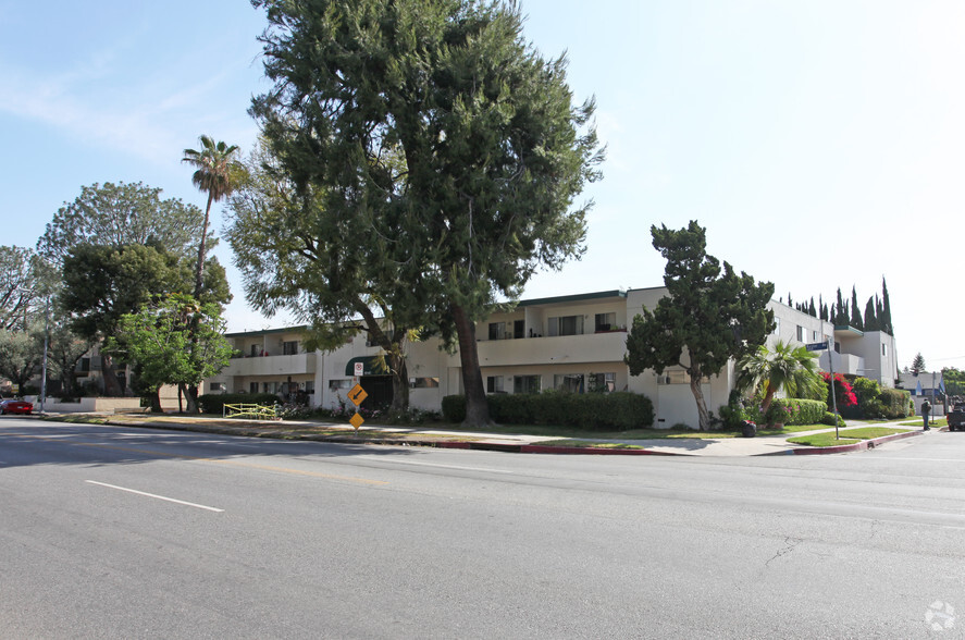 6840 Kester Ave, Van Nuys, CA en venta - Foto principal - Imagen 1 de 6