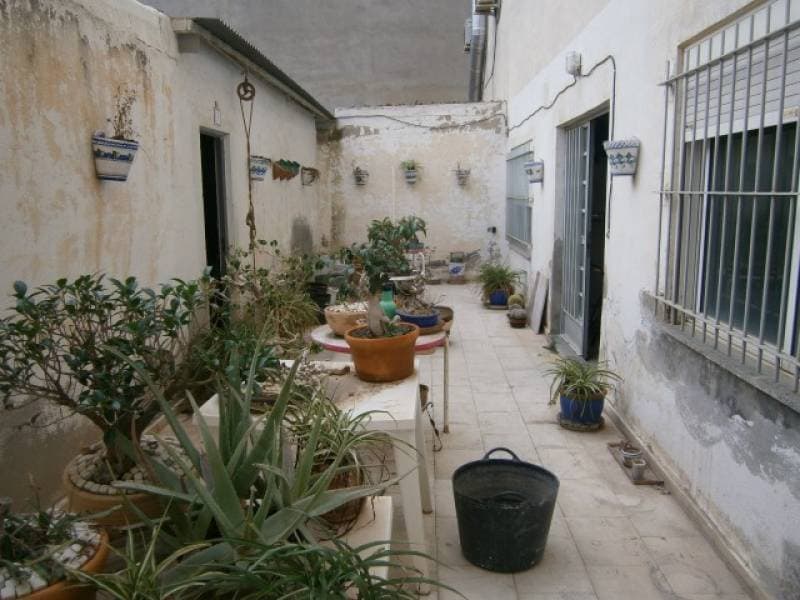 Local en Novelda en venta Foto del edificio- Imagen 1 de 18