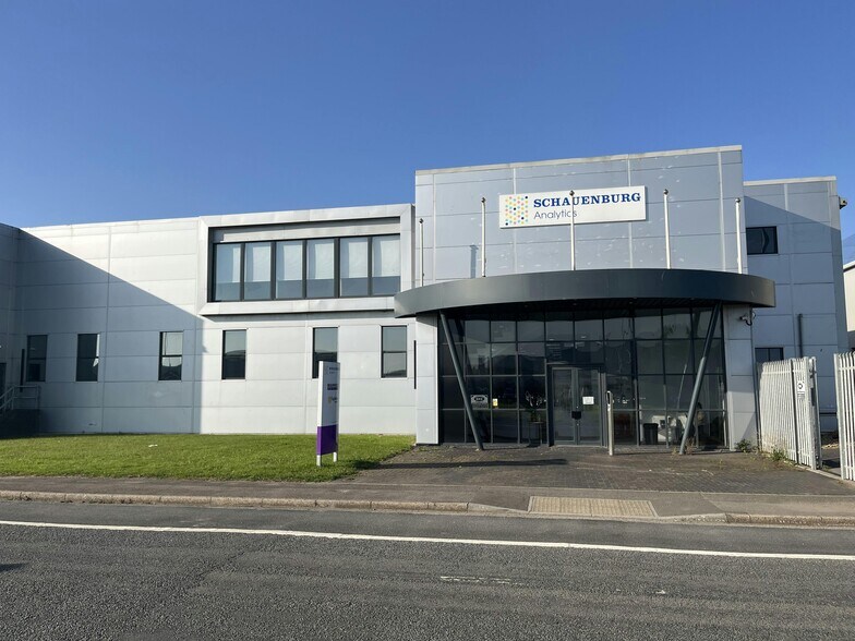 Western Ave, Bridgend en alquiler - Foto del edificio - Imagen 1 de 12