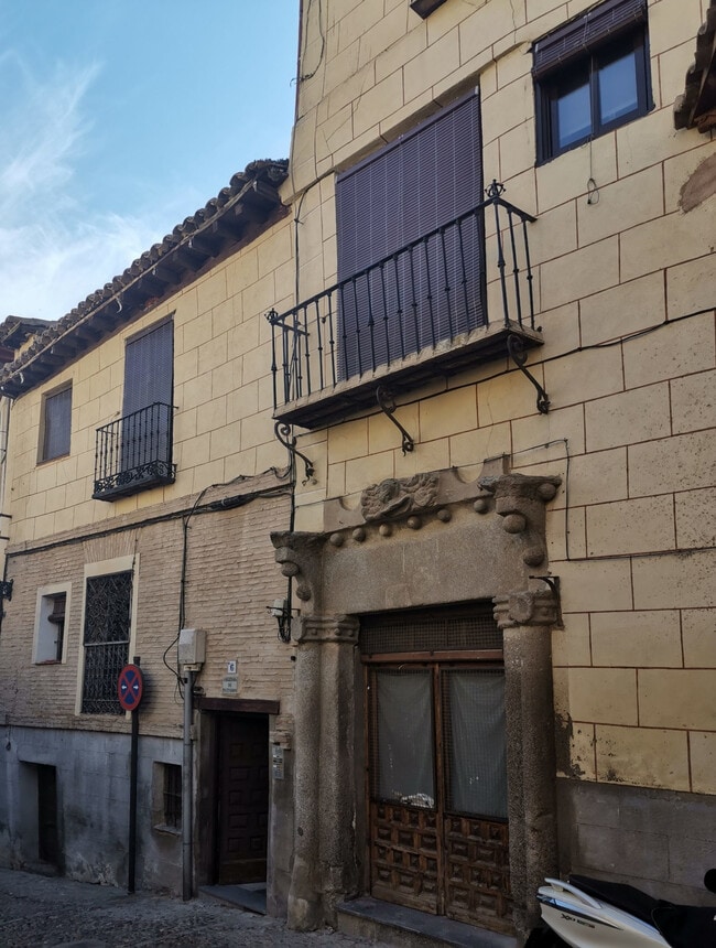 Más detalles de Calle Sacramento, 6, Toledo - Edificio residencial​ en venta