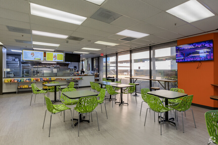 13105 Northwest Fwy, Houston, TX en alquiler - Foto del interior - Imagen 2 de 15