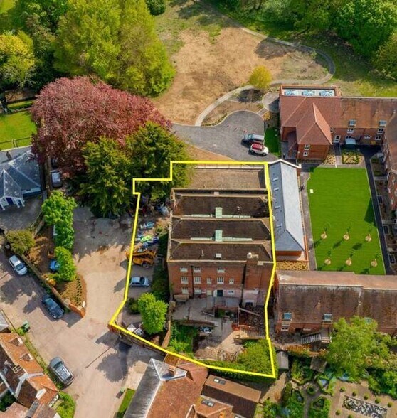 2 Walden Pl, Saffron Walden en venta - Foto del edificio - Imagen 2 de 4