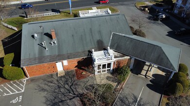 494 Newton St, South Hadley, MA en alquiler Foto del edificio- Imagen 2 de 5