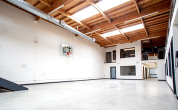 2229 Barry Ave, Los Angeles, CA en alquiler Foto del interior- Imagen 2 de 11