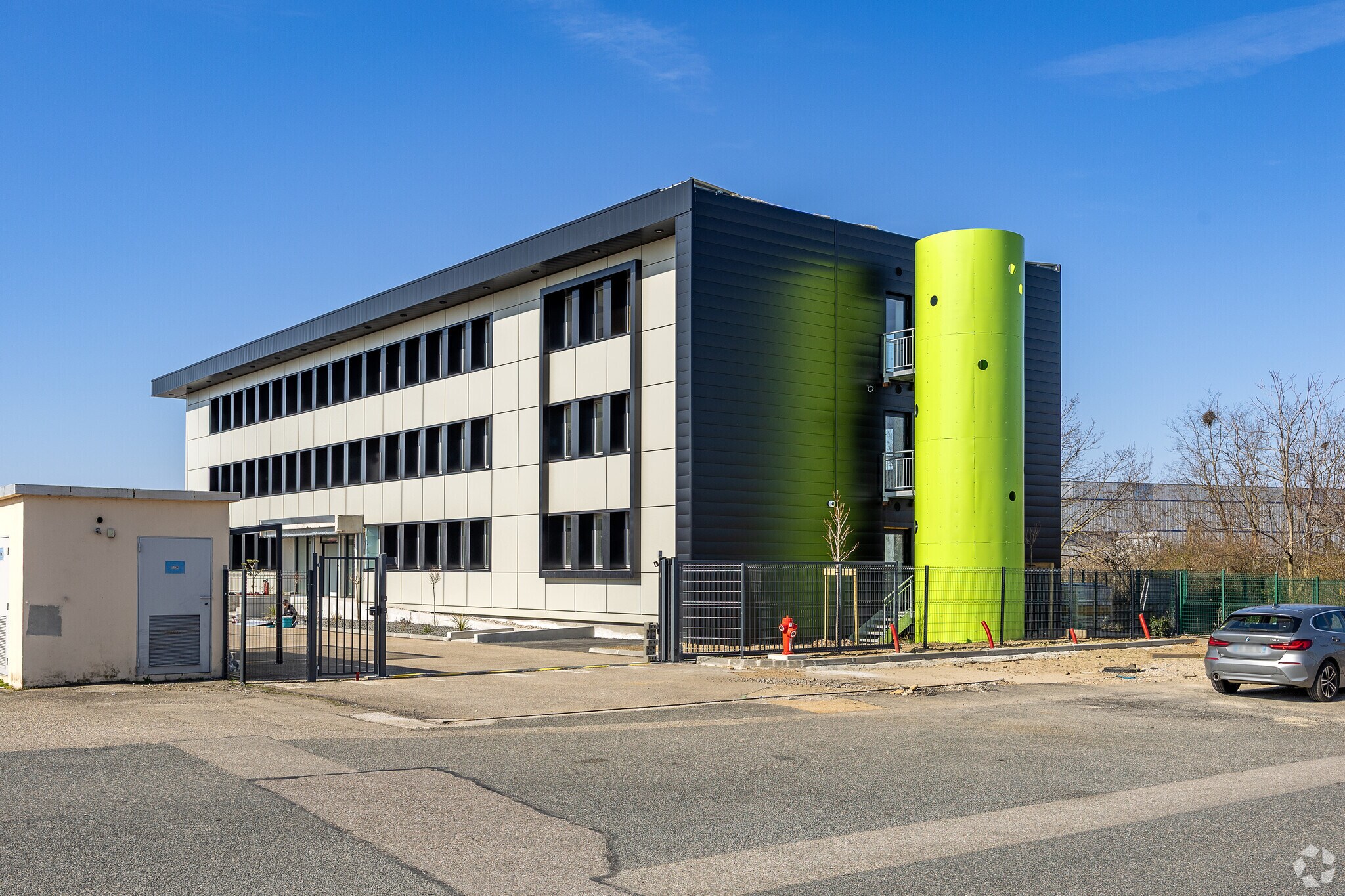 Oficina en Saint-Priest en alquiler Foto principal- Imagen 1 de 8