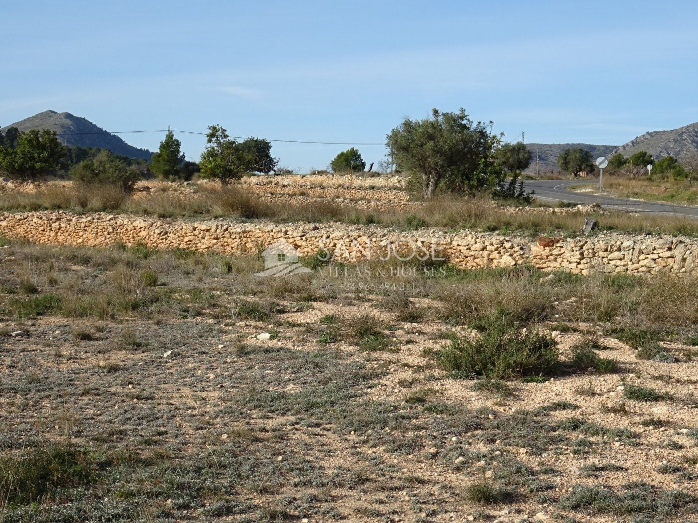 Terreno en El Fondó de les Neus, Alicante en venta Foto principal- Imagen 1 de 10
