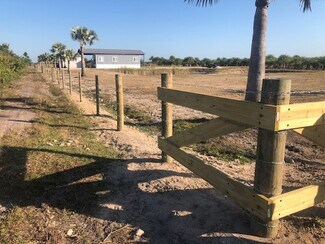Más detalles de 20941 Granville Rd., North Fort Myers, FL - Terreno en alquiler
