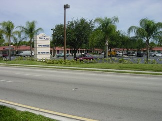 Más detalles para 7100 Pines Blvd, Pembroke Pines, FL - Local en alquiler