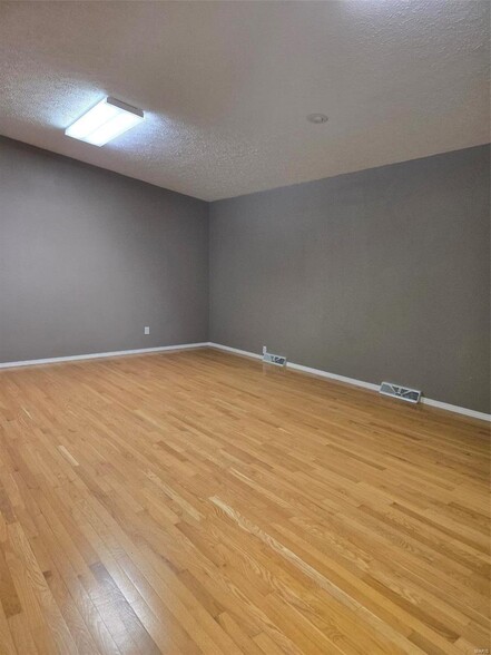 644 N 2nd St, Breese, IL en venta - Foto del edificio - Imagen 2 de 4