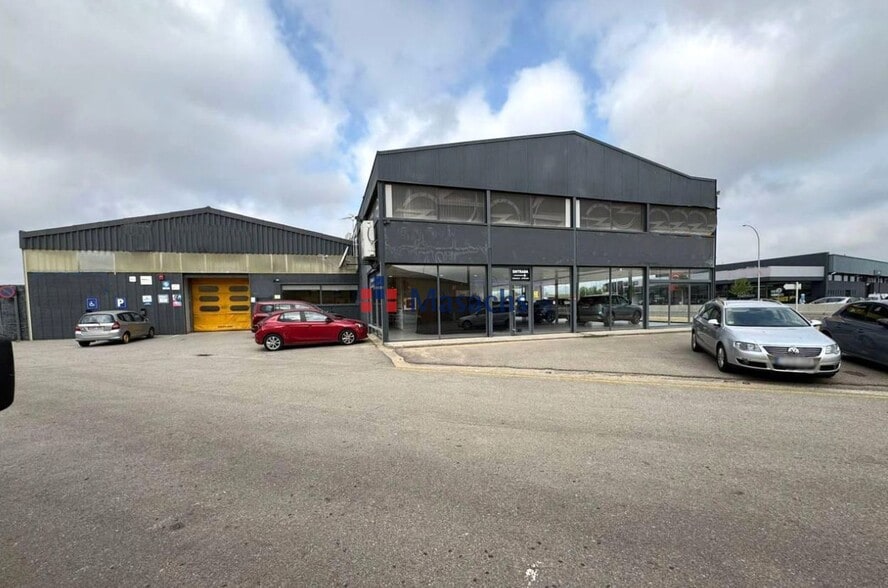 Local en Figueres, Gerona en venta - Foto del edificio - Imagen 1 de 12