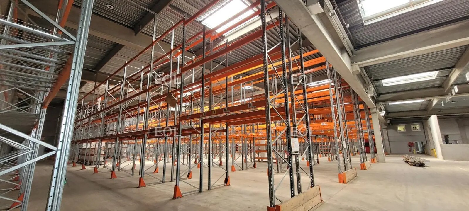 Nave en Corbas en alquiler Foto del interior- Imagen 1 de 8