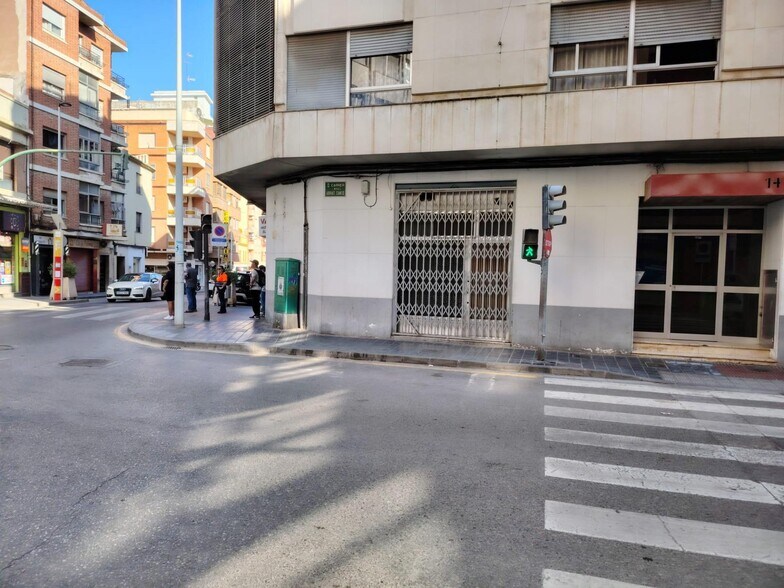 Local en Llíria, Valencia en alquiler - Foto del edificio - Imagen 2 de 14
