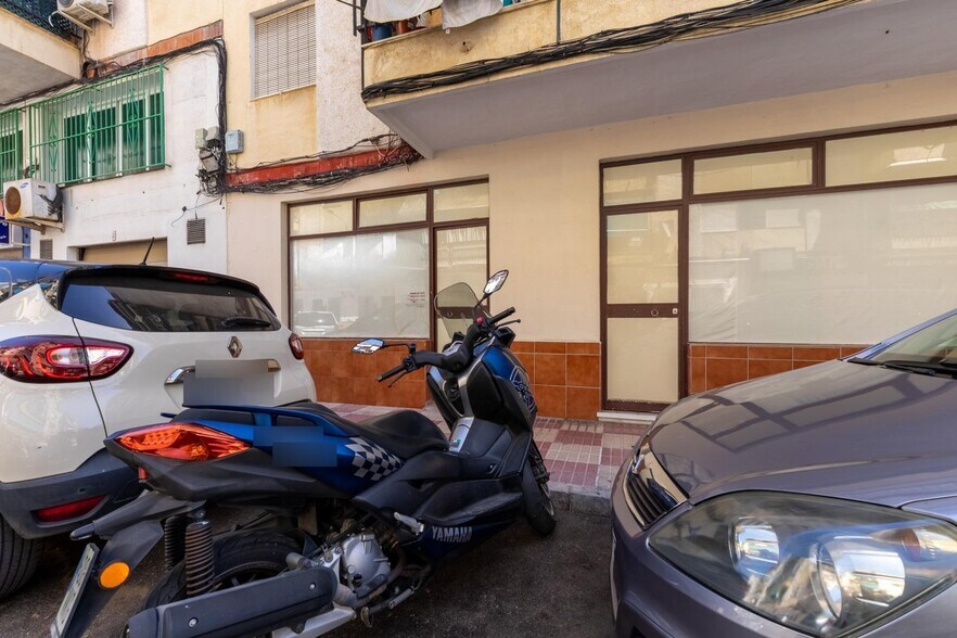 Local en Marbella, Málaga en venta - Foto del edificio - Imagen 3 de 15