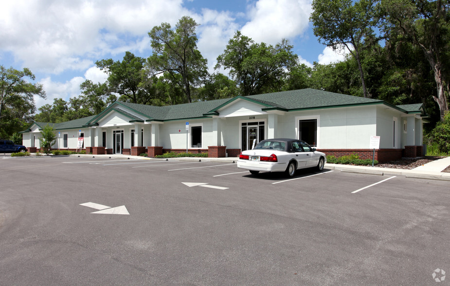 844 N Stone St, Deland, FL en venta - Foto principal - Imagen 1 de 49