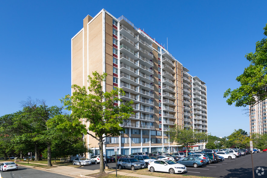 101 S Whiting St, Alexandria, VA en alquiler - Foto principal - Imagen 1 de 23