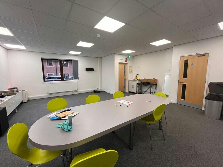 Asheridge Rd, Chesham en alquiler - Foto del edificio - Imagen 3 de 23