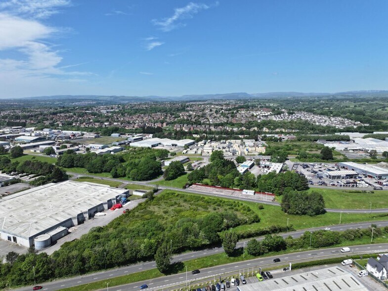Kingsway, Bridgend en venta - Vista aérea - Imagen 3 de 4