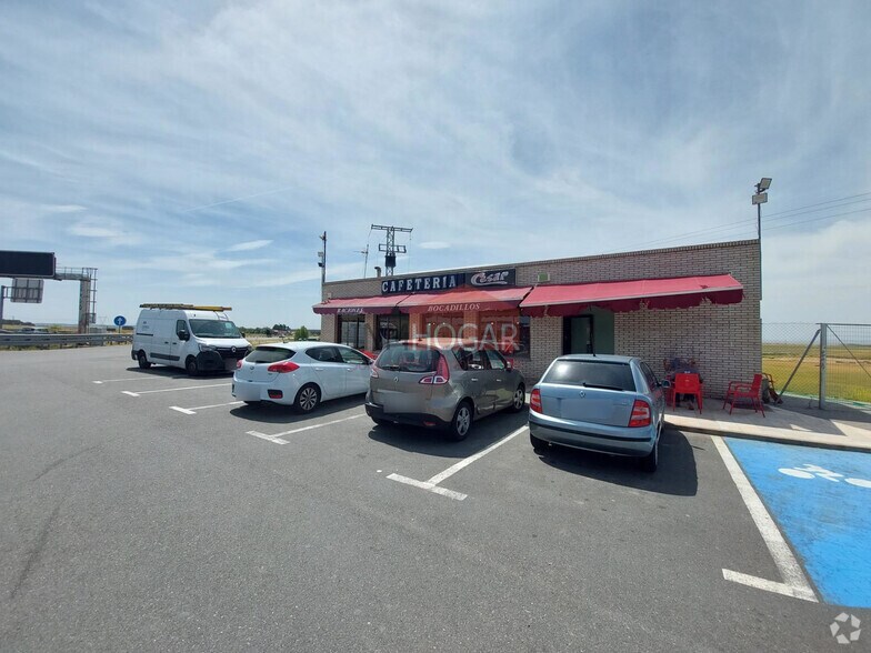 Local en Adanero, Ávila en venta - Foto del edificio - Imagen 1 de 5