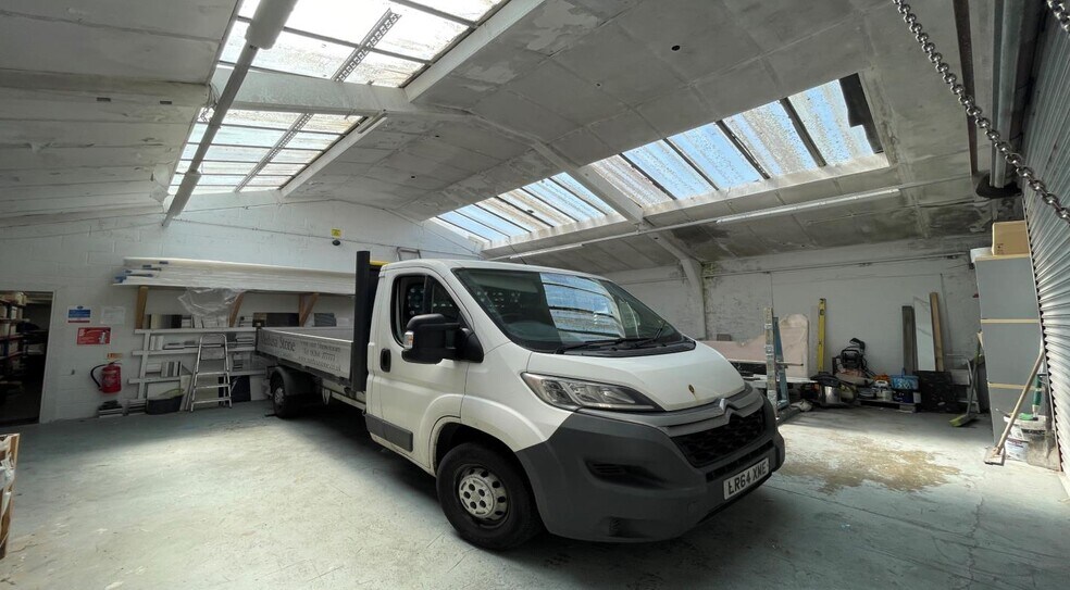 1-11 Bowlers Croft, Basildon en alquiler - Foto del interior - Imagen 2 de 5