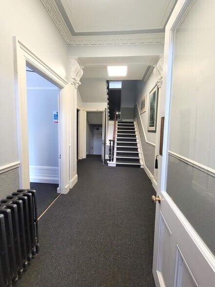 12 Bon Accord Sq, Aberdeen en alquiler - Foto del edificio - Imagen 3 de 4