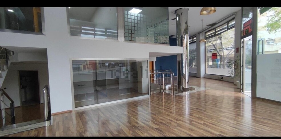 Local en Alicante, Alicante en alquiler - Foto del interior - Imagen 1 de 26