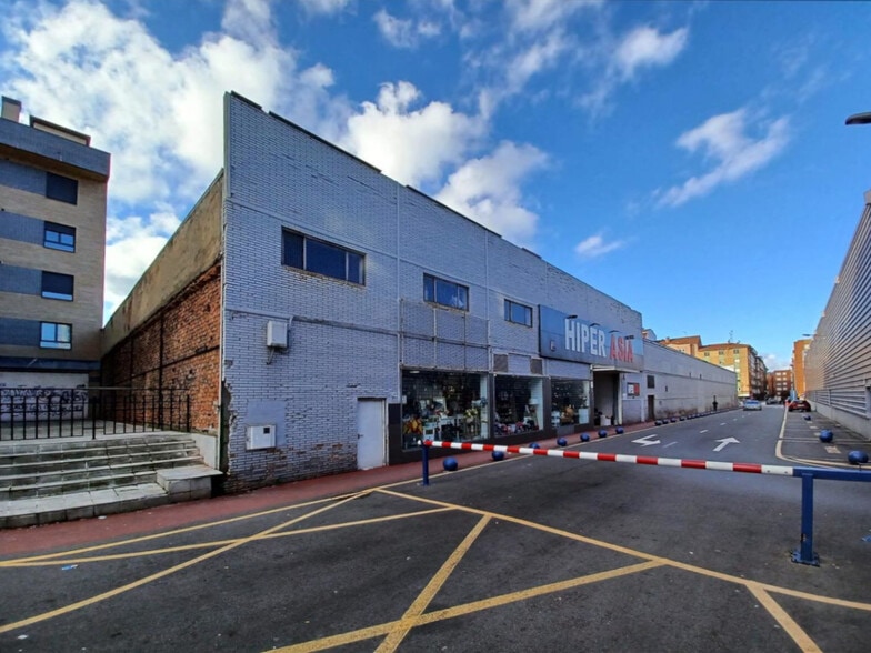 Nave en Gijón, Asturias en venta - Plano de la planta - Imagen 1 de 3