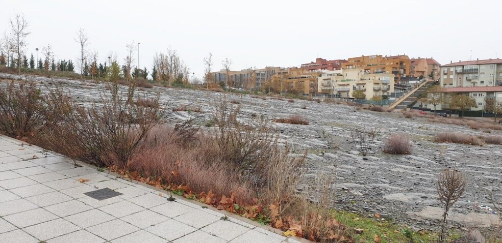 Calle del Fray Bernardino de Sahagún, 12, Salamanca, Salamanca en venta - Foto del edificio - Imagen 2 de 11