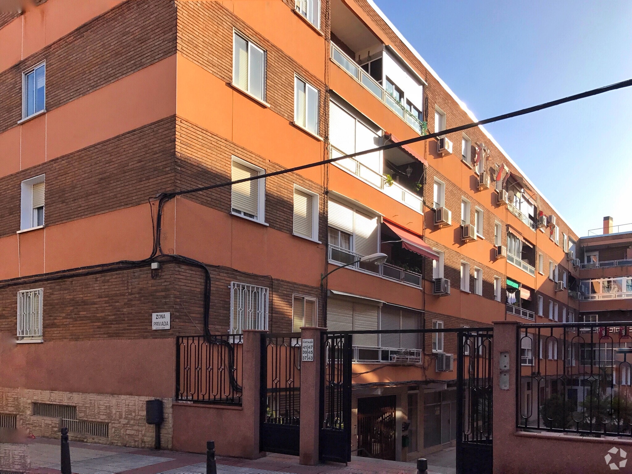 Calle Serranillos, Getafe, Madrid en venta Foto principal- Imagen 1 de 3