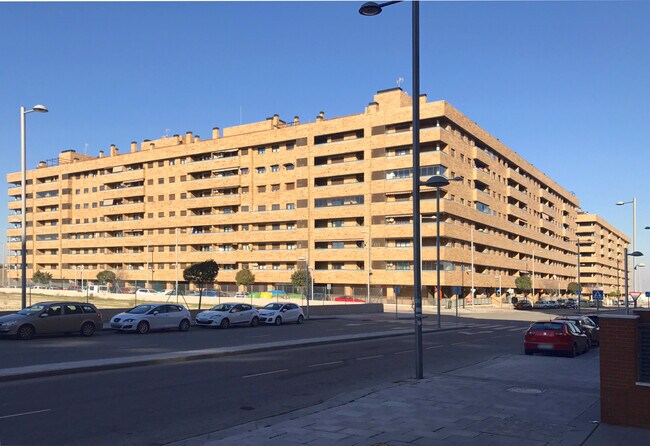 Más detalles de Calle De Greco, 8, Seseña - Local en alquiler