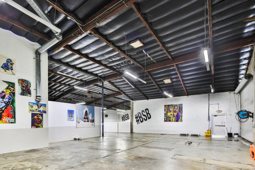 435 Molino St, Los Angeles, CA en alquiler - Foto del interior - Imagen 2 de 9