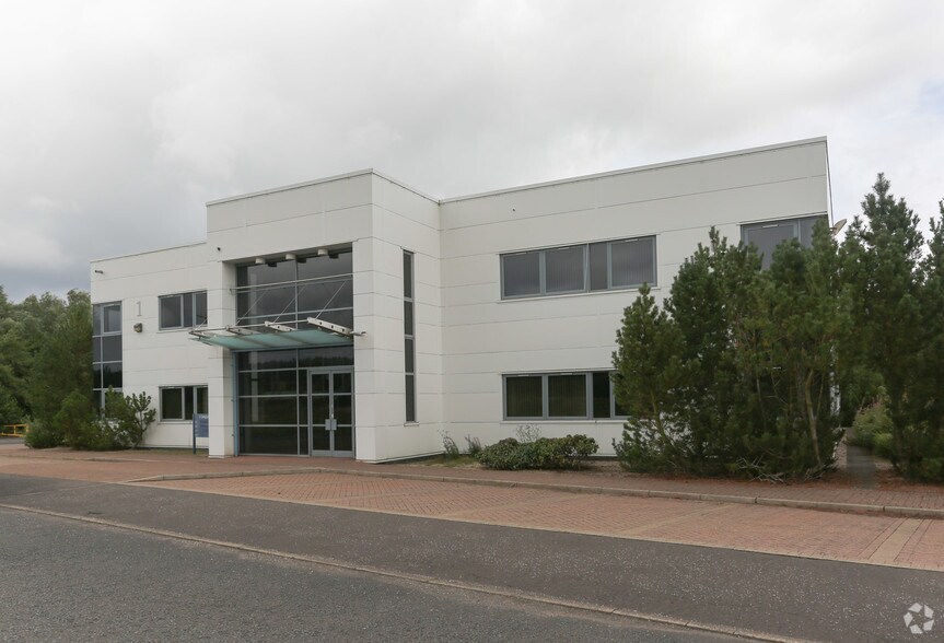 1 Langlands Gate, East Kilbride en alquiler - Foto del edificio - Imagen 2 de 2