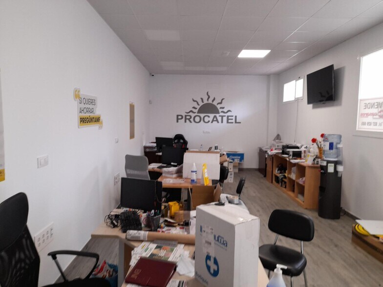 Local en Cáceres, Cáceres en venta - Foto del edificio - Imagen 2 de 11