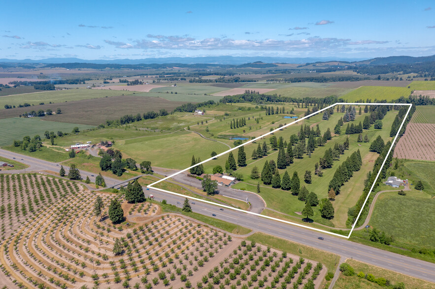 6335 Highway 22, Independence, OR en venta - Vista aérea - Imagen 1 de 32