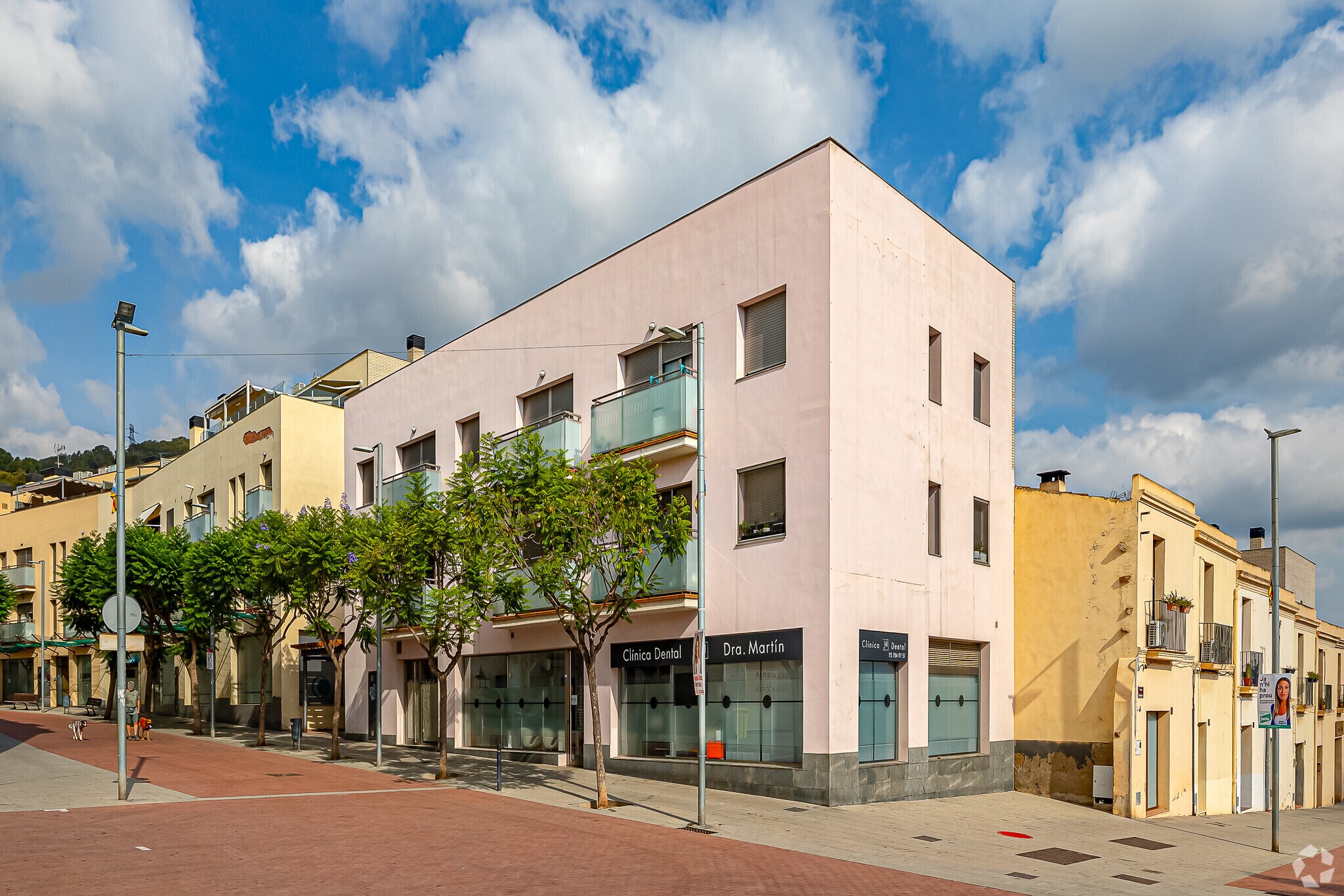 Edificio residencial en Santa Coloma de Cervelló, Barcelona en venta Foto del edificio- Imagen 1 de 3