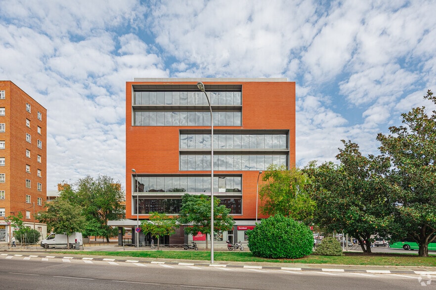 Avenida Águilas, 2B, Madrid, Madrid en alquiler - Foto principal - Imagen 1 de 4